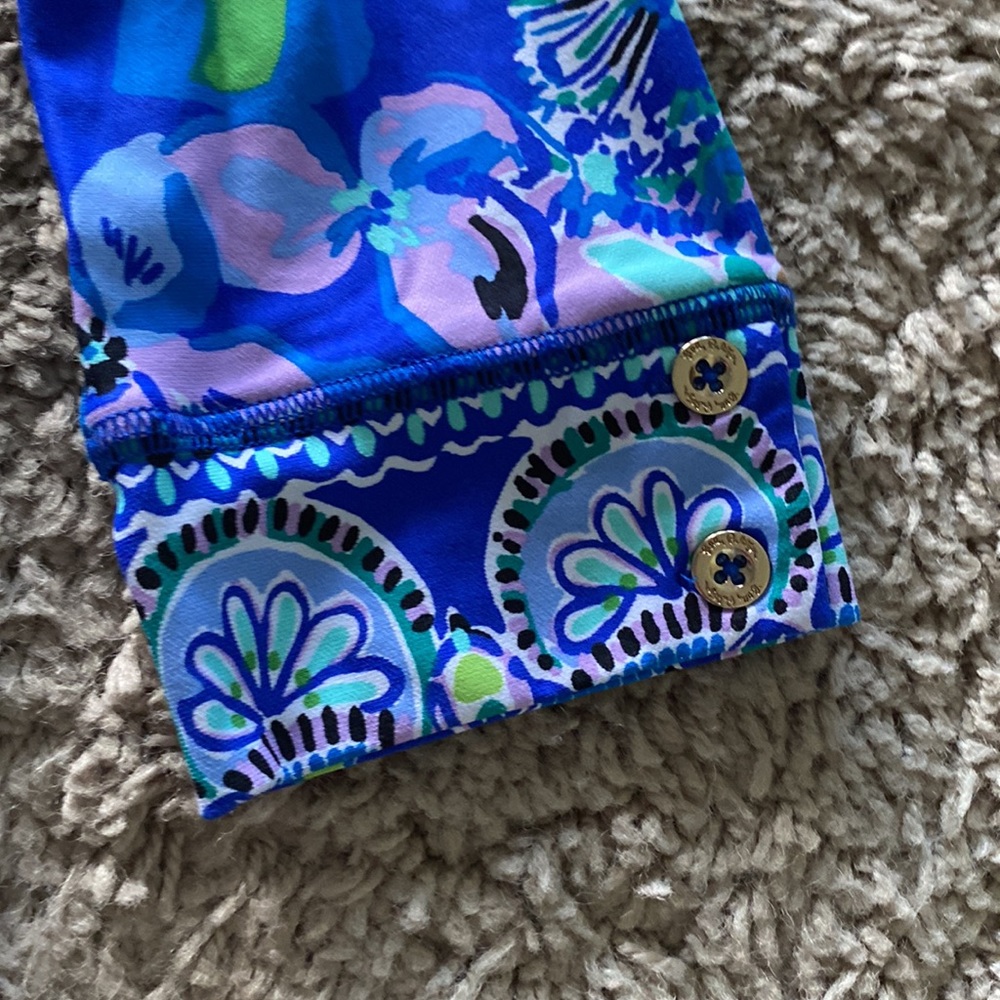 Lilly Pulitzer 3/4 sleeve top - Picture 2 of 7